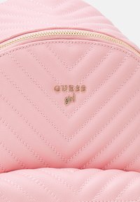Guess JUNIOR SMALL BACKPACK - Hátizsák - beloved pink