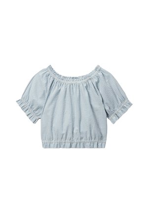 Blouse bleu clair et blanche à rayures verticales, épaules dégagées avec encolure élastique, manches courtes bouffantes et ourlet élastique.