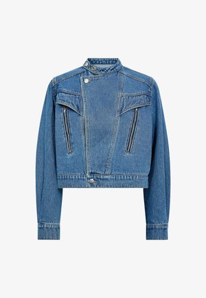 Gaiši zila džinsa jaka ar saīsinātu dizainu, augstu apkakli, divām priekšējām kabatām ar rāvējslēdzēju, raksturīgu šuvumu un pogu aizdari priekšpusē.