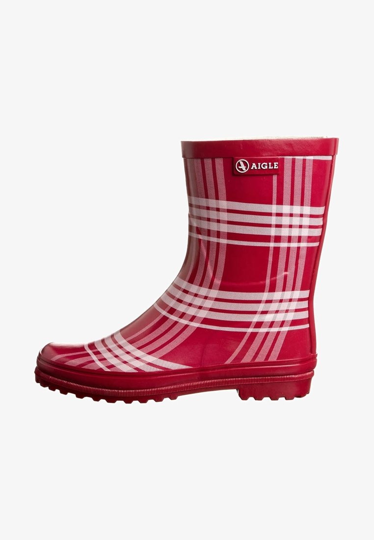 Punainen kuminen sadekenkä valkoisella ruutukuvioinnilla, pyöreä kärkiosa, teksturoitu pohja ja logo sivulla. Sileä pinta, puolipitkä varsi.