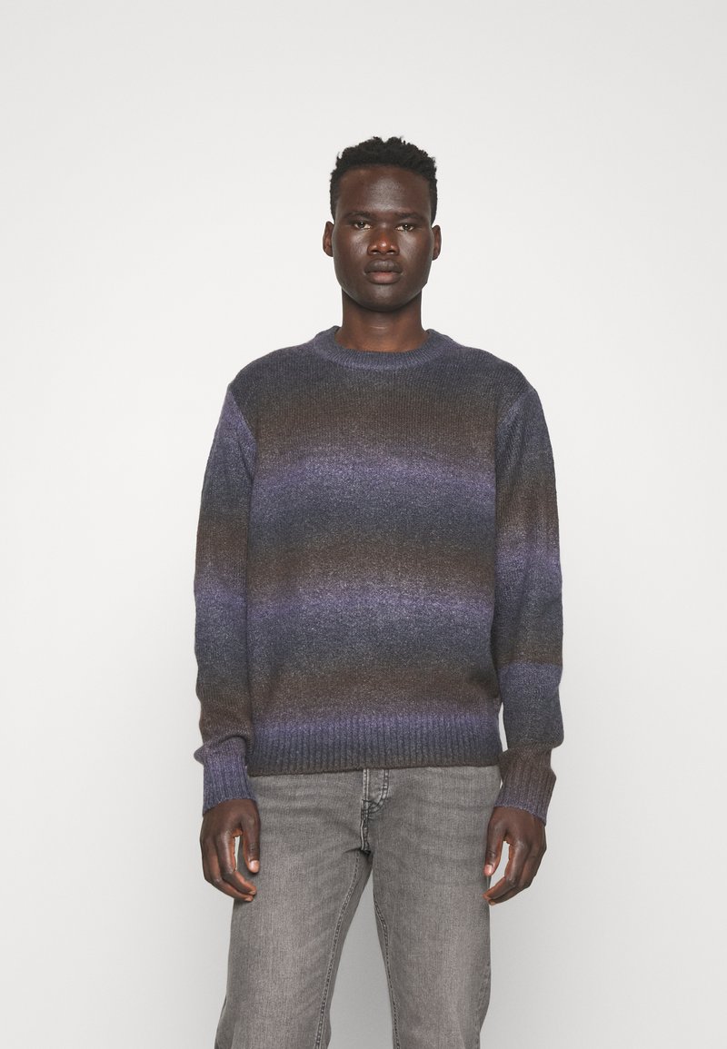 Falke Uomo Basic New Merino V-Neck Pullover Morbido Piacevole sulla Pelle Traspirante Regolazione climatica antiodore Lana Vergine 1 Pezzo