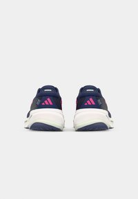 adidas Performance SUPERNOVA RISE 2 - Tenisice za cestovno trčanje - halo silver/shock pink/dark blue