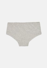 Culottes en coton gris avec un design sans coutures, taille haute et texture douce. Aucun motif ou accent visible. Forme simple et basique.