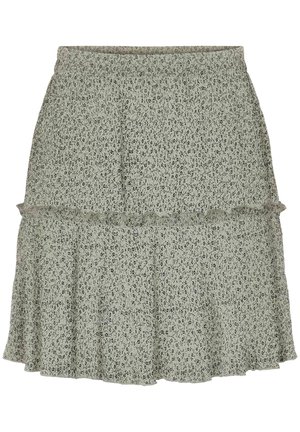 Jupe florale verte avec un design à niveaux, présentant un ourlet volanté et une taille élastique pour le confort. Le tissu a une apparence texturée.