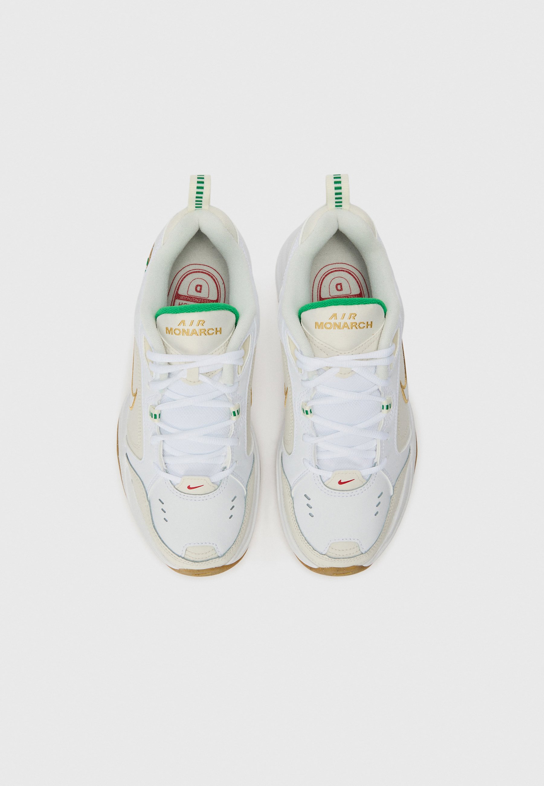 nike air monarch squeak