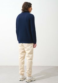 Authentic Cashmere Strickpullover - navy