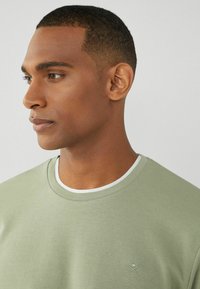 Hackett London CREW - Pulover - seagrass green