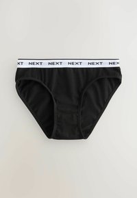 Crne pamučne gaćice s bijelim elastičnim pojasom na kojem se ponavlja naziv marke "NEXT" u crnom tekstu.