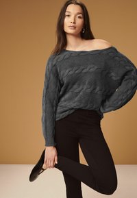 Next CABLE OFF THE SHOULDER  - Džemper - charcoal grey