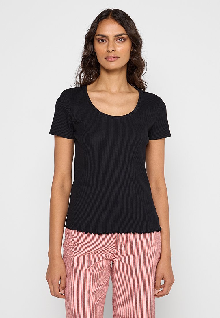 Selected Femme T-shirt basic zwart Selected Femme T-shirt basic zwart