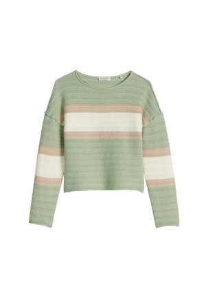 Langärmliger Strickpullover in Hellgrün mit horizontalen beigen und weißen Streifen über Brust und Ärmeln, rundem Ausschnitt.