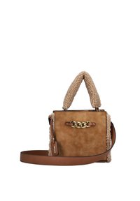 Bruine suède handtas met een getextureerde tan wollen accent, voorzien van een gouden kettingdetail aan de voorkant en een afneembare schouderriem.