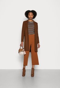 TOM TAILOR DENIM EASY CREPE CULOTTE - Calças - amber brown