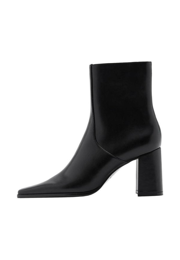 NONO - High heeled ankle boots