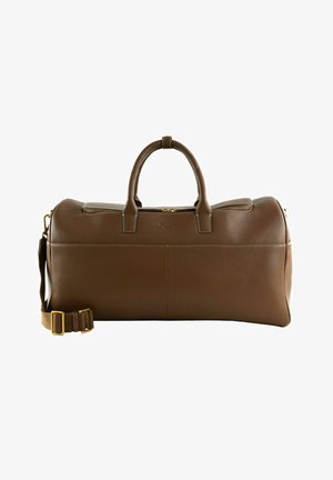 Sac polochon en cuir marron avec deux poignées, fermeture éclair sur le dessus et bandoulière réglable avec ferrures dorées.