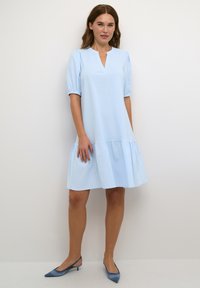 Kaffe EDITH - Denní šaty - faded denim c