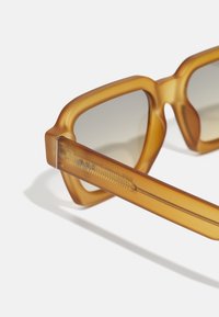 RETROSUPERFUTURE CARO UNISEX - Aurinkolasit - yellow