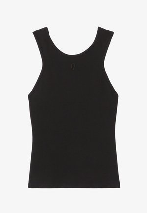 Camiseta de tirantes negra acanalada con escote redondo y pequeño logo en relieve centrado justo debajo del escote.