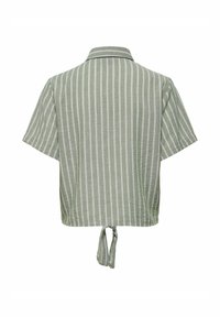 Groen en wit gestreepte korte mouwen shirt met een kraag en een strikdetail aan de achterkant. Gemaakt van een lichtgewicht stof met een gladde textuur.