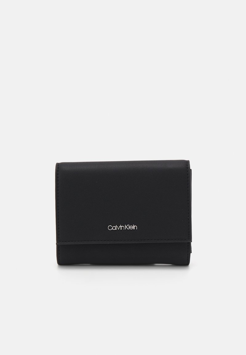 Calvin Klein MUST TRIFOLD ZIP - Maks - black