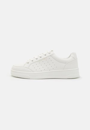 Pier One by Zalando, Baskets basses - white