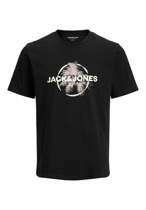 Czarna bawełniana koszulka z okrągłym dekoltem. Na środku znajduje się biały nadruk graficzny z nazwą marki "JACK & JONES" oraz motywem palmy.