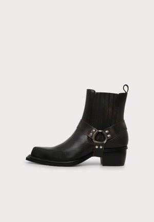 Gestuz GZVELENDA BOOTS - Cowboy/biker ankle boot - vintage brown