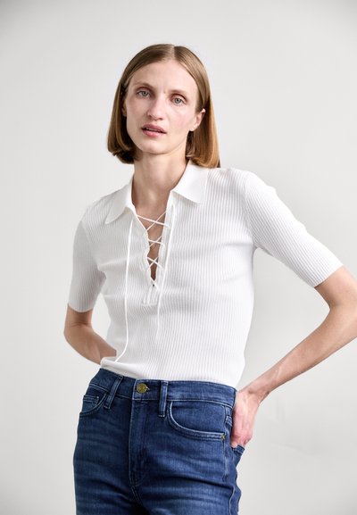 FRAME LACE UP - Lihtne T-särk - off white