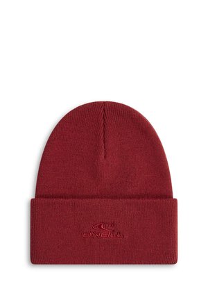 Dunkelroter Strick-Beanie mit umgeschlagenem Saum und geprägt O'Neill-Logo vorne mittig vor weißem Hintergrund.