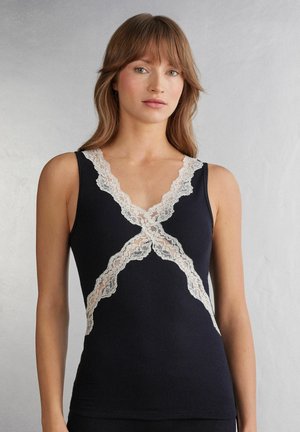 EFFORTLESS BEAUTY - Hemd - black