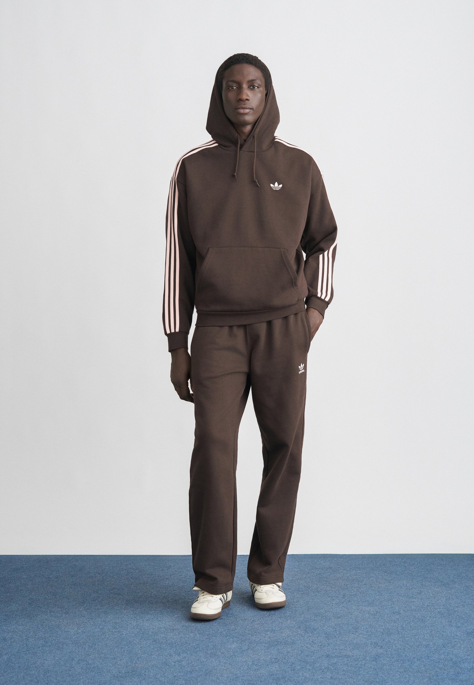 adidas Originals HOODY LOOSE - Sweatshirt com capuz - aurora