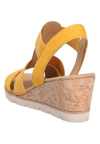 Gabor Wedge sandals - mango