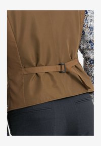 Unausgewählt, camel