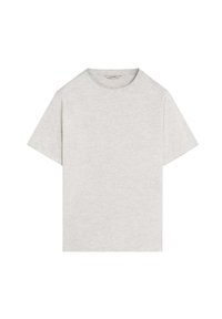 Lichtgrijs T-shirt met korte mouwen en ronde hals, met subtiele textuur, vlak weergegeven op een witte achtergrond.
