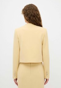 adL Blazer - yellow