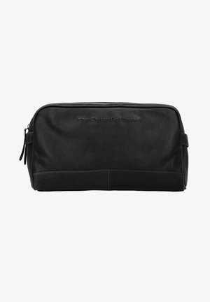 Neceser de cuero negro con cierre de cremallera, que cuenta con una textura suave, un diseño minimalista y un logo en relieve en la parte frontal.