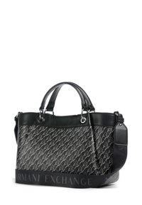 Borsa tote nera con motivo di logo stampato, dettagli in pelle, manici doppi e cinturino con marchio. Presenta una forma strutturata e una texture liscia.