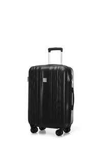 Zwarte harde koffer met textuur, uitschuifbaar handvat en vier wielen voor mobiliteit. Beschikt over een logo en contrasterende accenten.