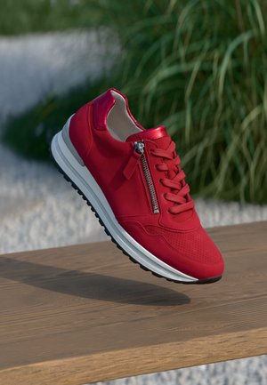 Baskets basses - red