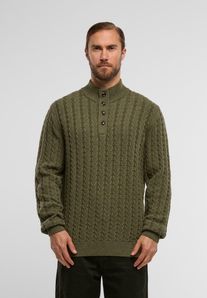 Gebreide trui, olijfgroen, met kabelpatroon, hoge kraag en vier donkere knopen. Ribgebreide manchetten en zoom, getextureerde stof.