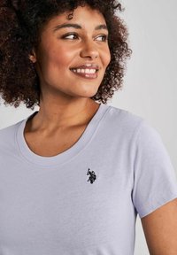 U.S. Polo Assn. AMY - Pamata T-krekls - cosmic sky