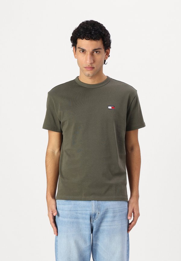 BADGE TEE - Basic T-shirt