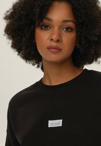 ESOTIQ BLOOVII JAX czarny