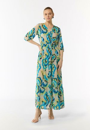 Maxi-Kleid mit einem farbenfrohen abstrakten Muster in Blau, Grün und Beige; durchscheinender Stoff, V-Ausschnitt, elastischer Taillenbund und Dreiviertelärmel.