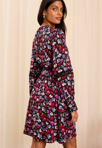 Love & Roses POPPY  - Vestido informal - black