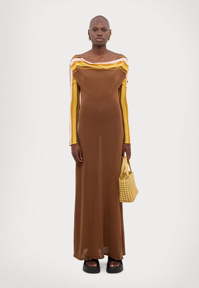 Faithfull the brand CITARA LONG SLEEVE MAXI DRESS - Maxi dress - cocoa
