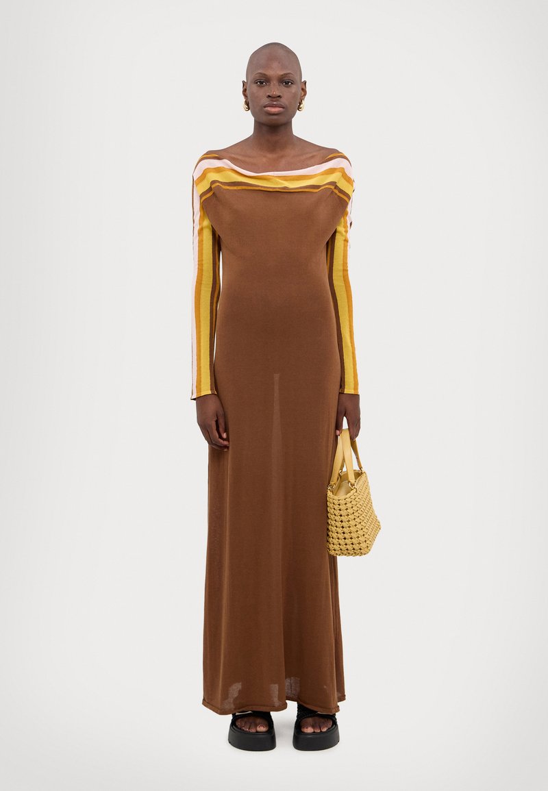 Faithfull the brand CITARA LONG SLEEVE MAXI DRESS - Maxi dress - cocoa/brown  - Zalando