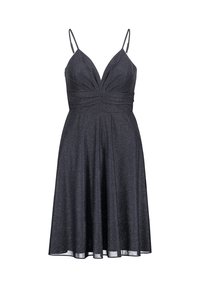 Robe noire scintillante à fines bretelles, décolleté plongeant et corsage ajusté s'évasant en une jupe fluide. Texture lisse sur toute la surface.