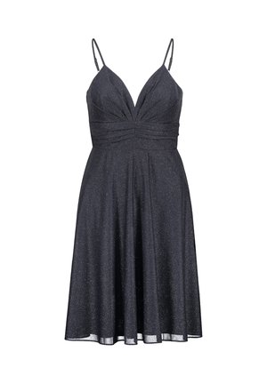 Zwarte, sprankelende jurk met dunne bandjes, een diep decolleté en een nauwsluitend lijfje dat uitloopt in een vloeiende rok. Overal een gladde textuur.