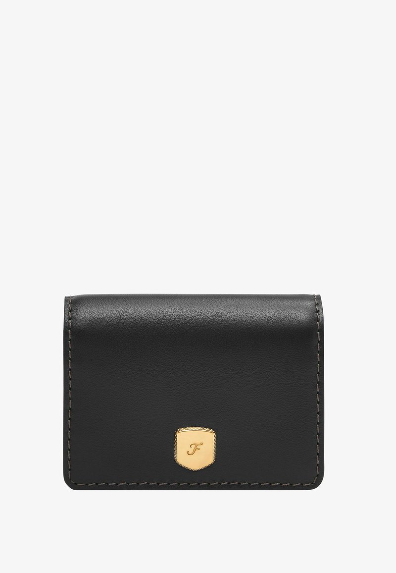 Sort læderpung med en glat overflade, der har guld hardware og en syet kant. Vist med et lille mærke på forsiden.